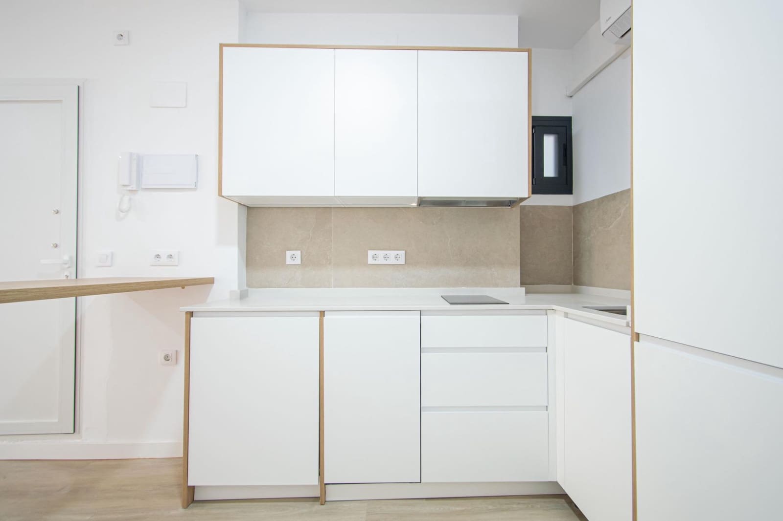 2 slaapkamer Flat te koop in Sevilla stad - € 349.000 (Ref: 10086290)