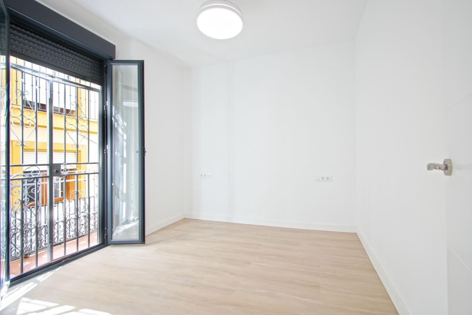 2 slaapkamer Flat te koop in Sevilla stad - € 349.000 (Ref: 10086290)