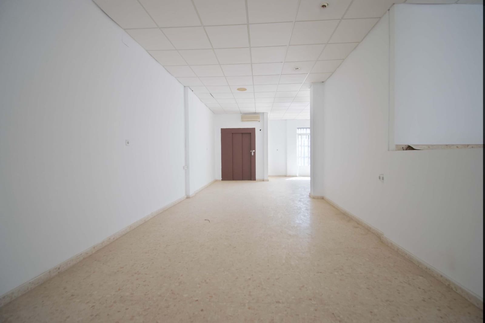 Kommersiell till salu i La Rinconada - 190 550 € (Ref: 10086291)