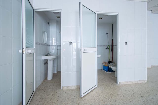 Kommersiell till salu i La Rinconada - 190 550 € (Ref: 10086291)