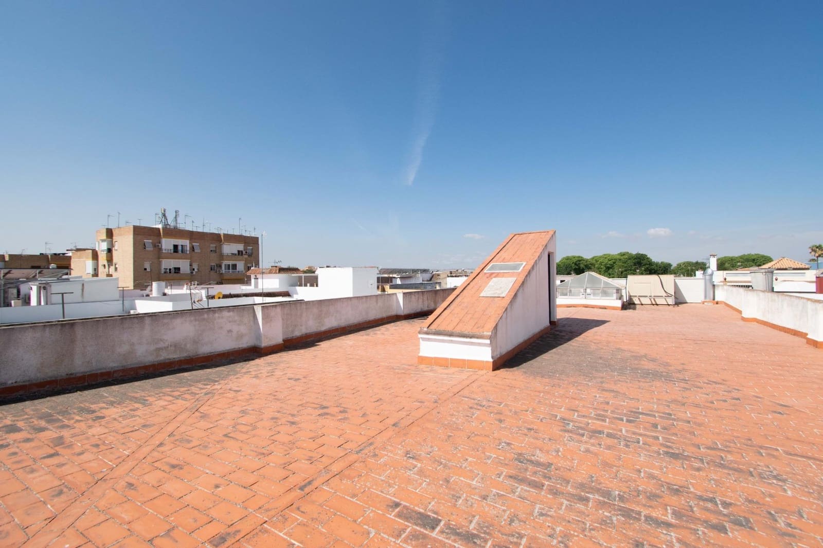 Kommersiell till salu i La Rinconada - 190 550 € (Ref: 10086291)