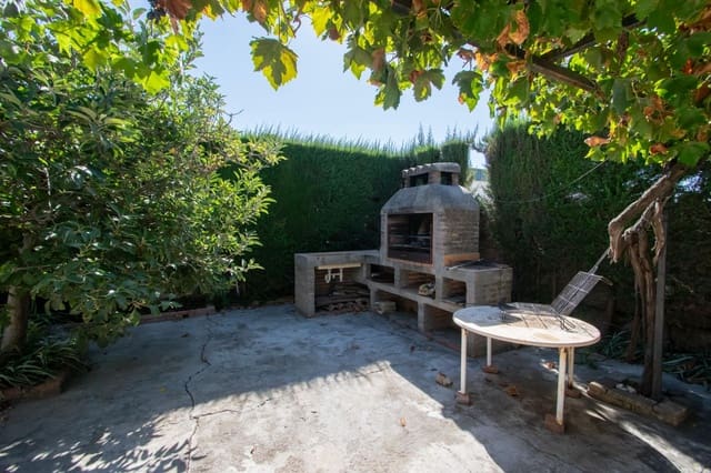 3 soveværelse Villa til salg i Los Palacios y Villafranca med swimmingpool - € 200.000 (Ref: 10086292)