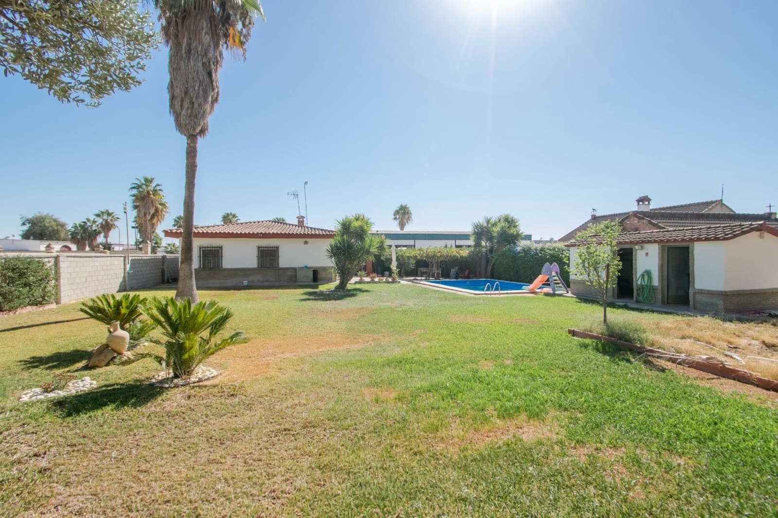 3 camera da letto Villa in vendita in Los Palacios y Villafranca con piscina - 200.000 € (Rif: 10086292)