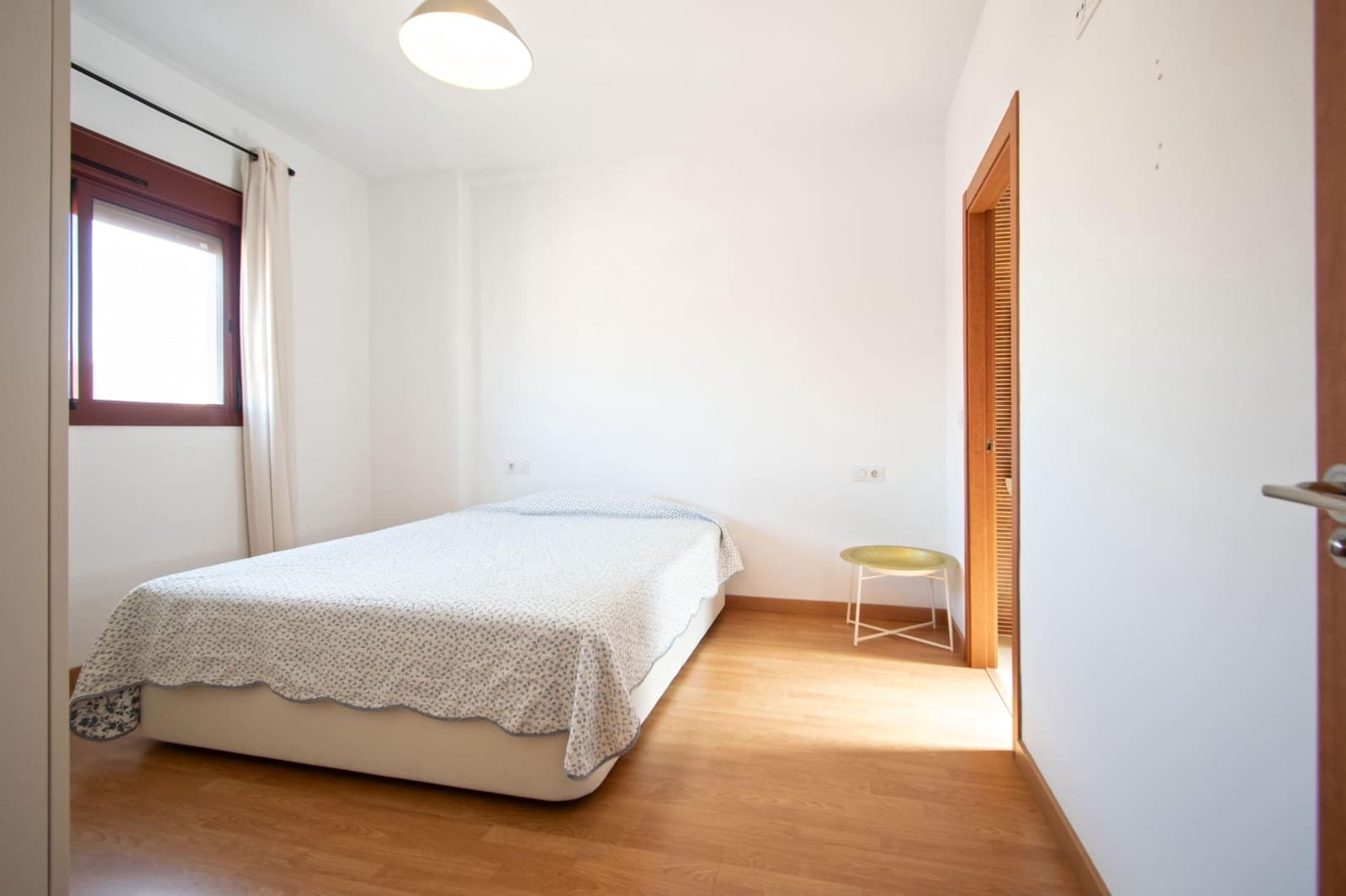 3 makuuhuone Asunto myytävänä paikassa Dos Hermanas mukana 
autotalli - 198 000 € (Ref: 10089805)