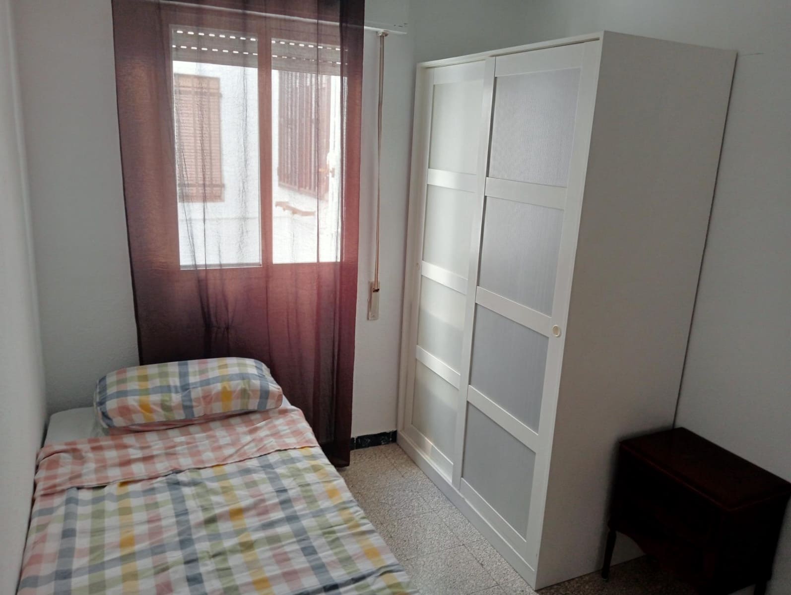 Piso de 4 habitaciones en Sevilla ciudad en alquiler - 900 € (Ref: 10089806)