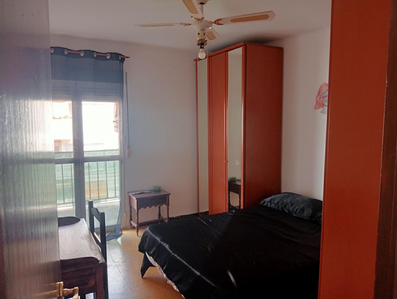 Piso de 4 habitaciones en Sevilla ciudad en alquiler - 900 € (Ref: 10089806)