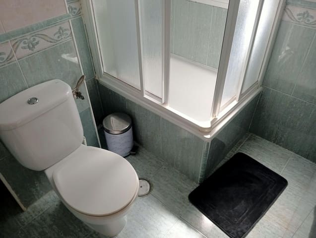 Piso de 4 habitaciones en Sevilla ciudad en alquiler - 900 € (Ref: 10089806)