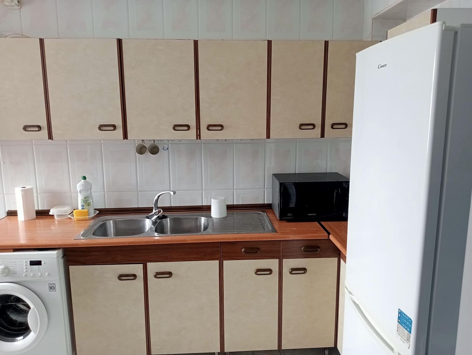 Piso de 4 habitaciones en Sevilla ciudad en alquiler - 900 € (Ref: 10089806)