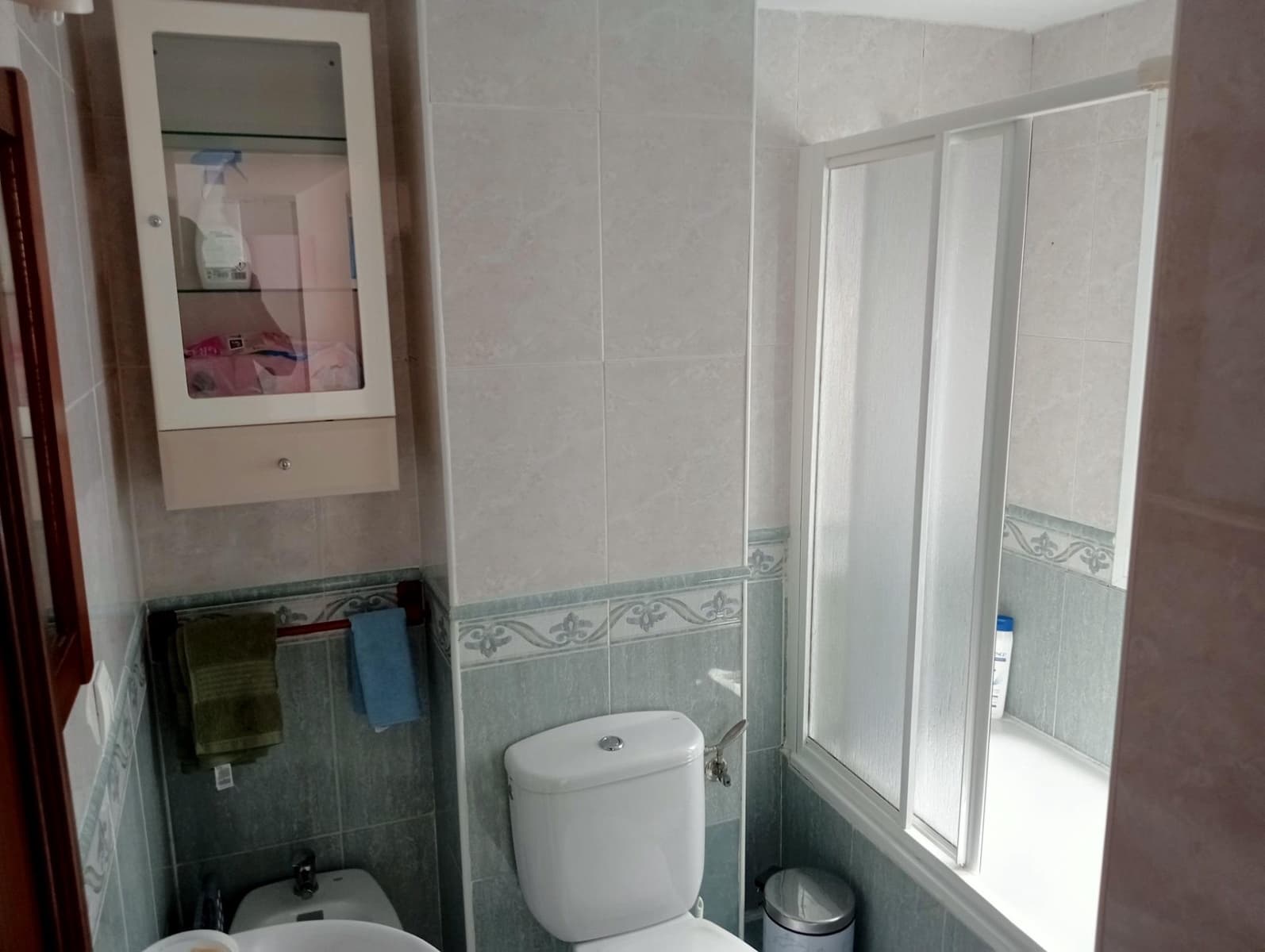 Piso de 4 habitaciones en Sevilla ciudad en alquiler - 900 € (Ref: 10089806)