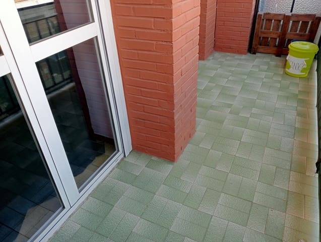 Piso de 4 habitaciones en Sevilla ciudad en alquiler - 900 € (Ref: 10089806)