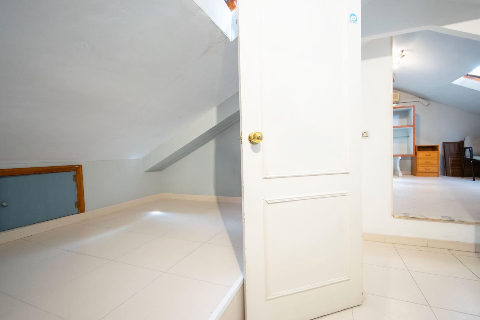 4 slaapkamer Rijtjeshuis te koop in Montequinto met zwembad - € 350.000 (Ref: 10094797)