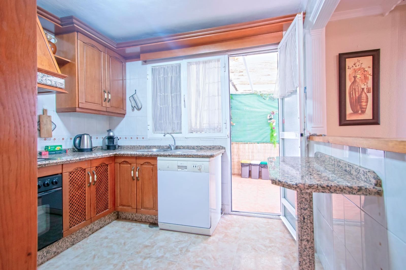 5 bedroom Terraced Villa for sale in Montequinto with pool - € 350,000 (Ref: 10094797)