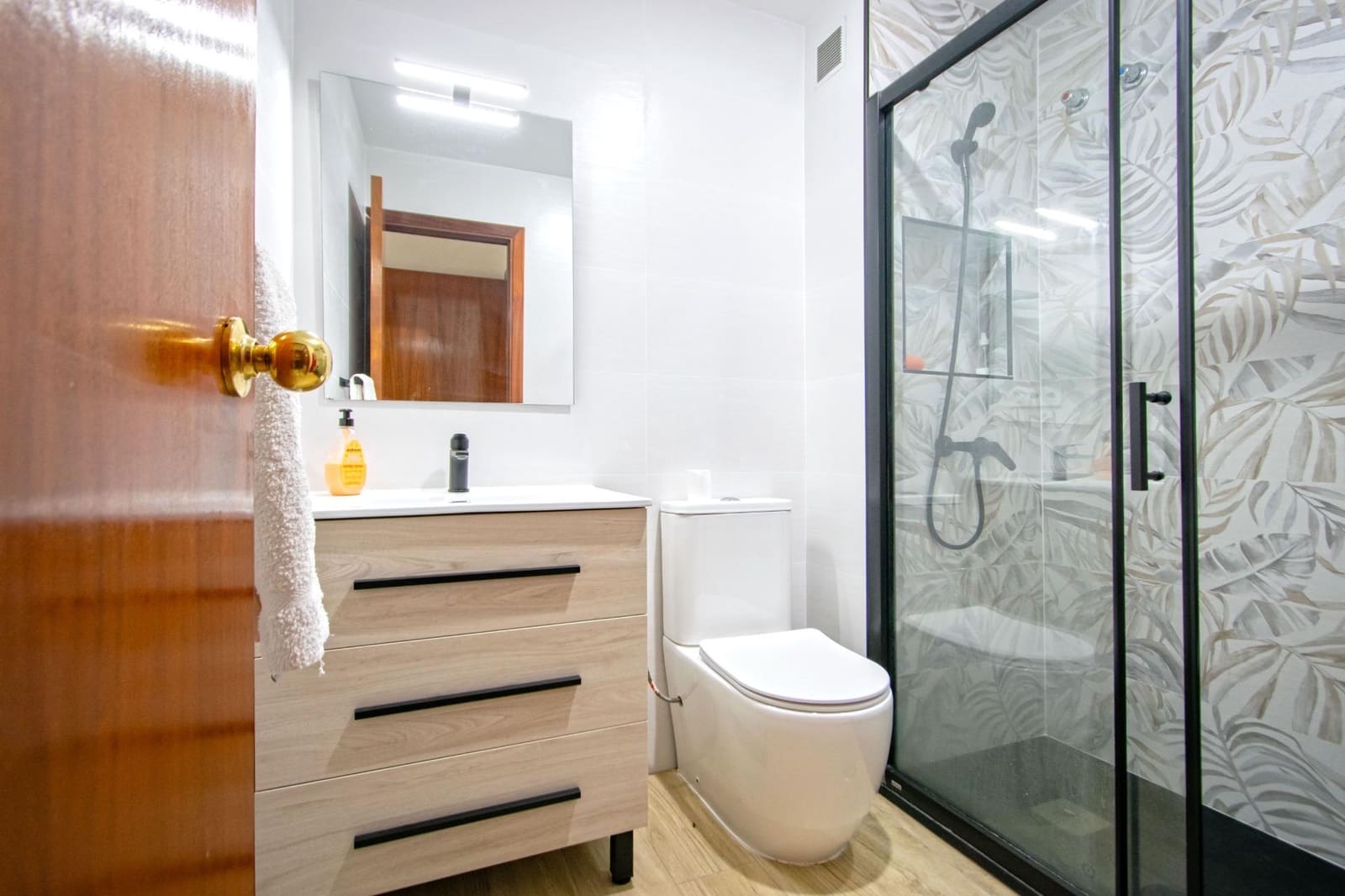Piso de 3 habitaciones en Sevilla ciudad en venta con piscina garaje - 287.000 € (Ref: 10100266)