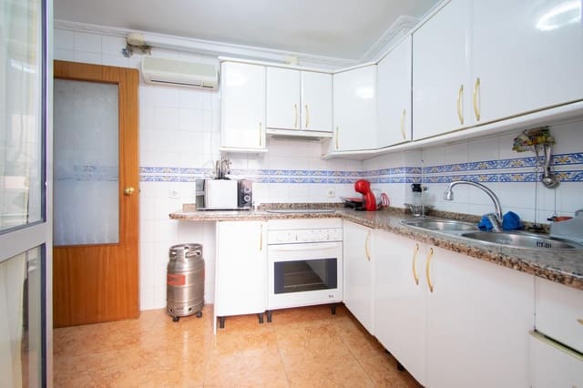 Piso de 3 habitaciones en Sevilla ciudad en venta con piscina garaje - 287.000 € (Ref: 10100266)