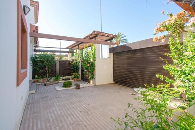 6 Zimmer Doppelhaus zu verkaufen in Las Pajanosas, Guillena - 335.888 € (Ref: 10100267)