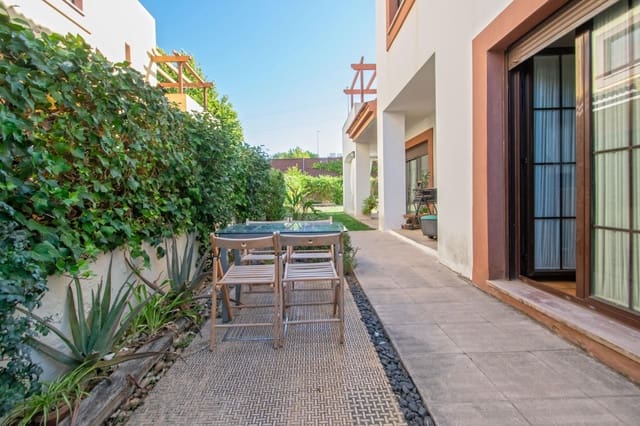 6 Zimmer Doppelhaus zu verkaufen in Las Pajanosas, Guillena - 335.888 € (Ref: 10100267)