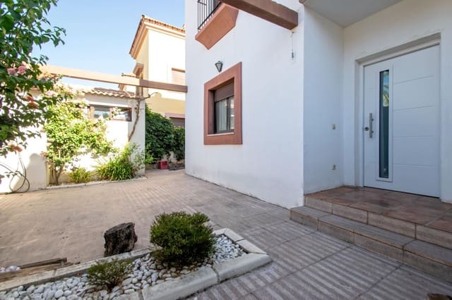 6 Zimmer Doppelhaus zu verkaufen in Las Pajanosas, Guillena - 335.888 € (Ref: 10100267)