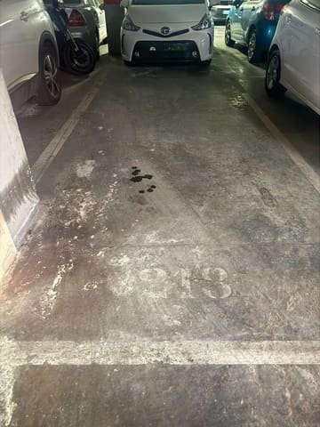 Garaje en Sevilla ciudad en venta - 13.000 € (Ref: 10102733)