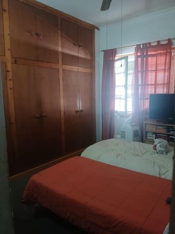 4 bedroom Flat for sale in Seville city - € 260,000 (Ref: 10109781)