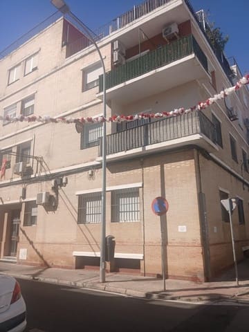 4 bedroom Flat for sale in Seville city - € 260,000 (Ref: 10109781)