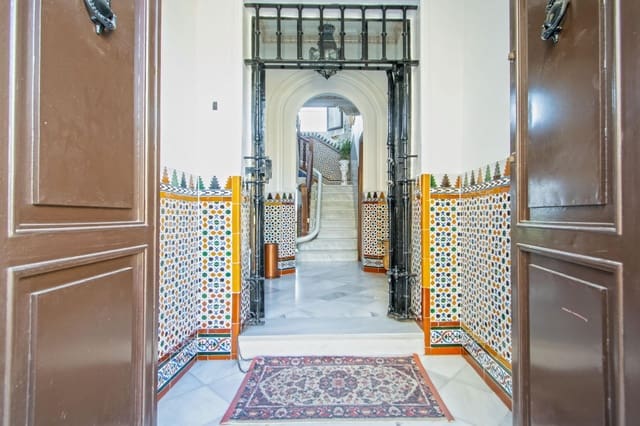 Casa de 6 habitaciones en Sevilla ciudad en venta con garaje - 719.900 € (Ref: 10119991)