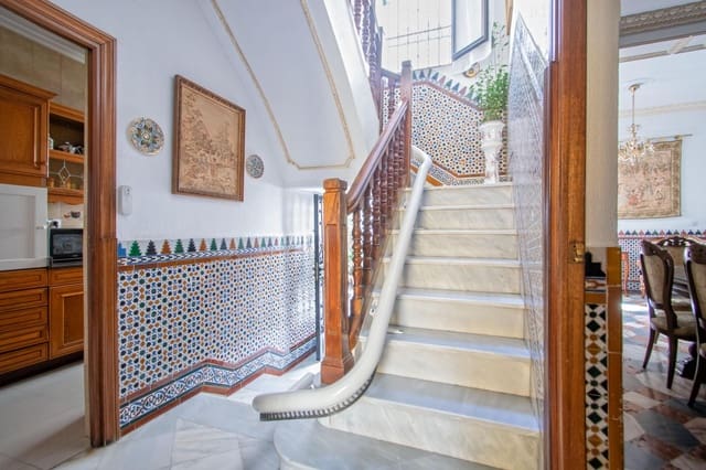 Casa de 6 habitaciones en Sevilla ciudad en venta con garaje - 719.900 € (Ref: 10119991)