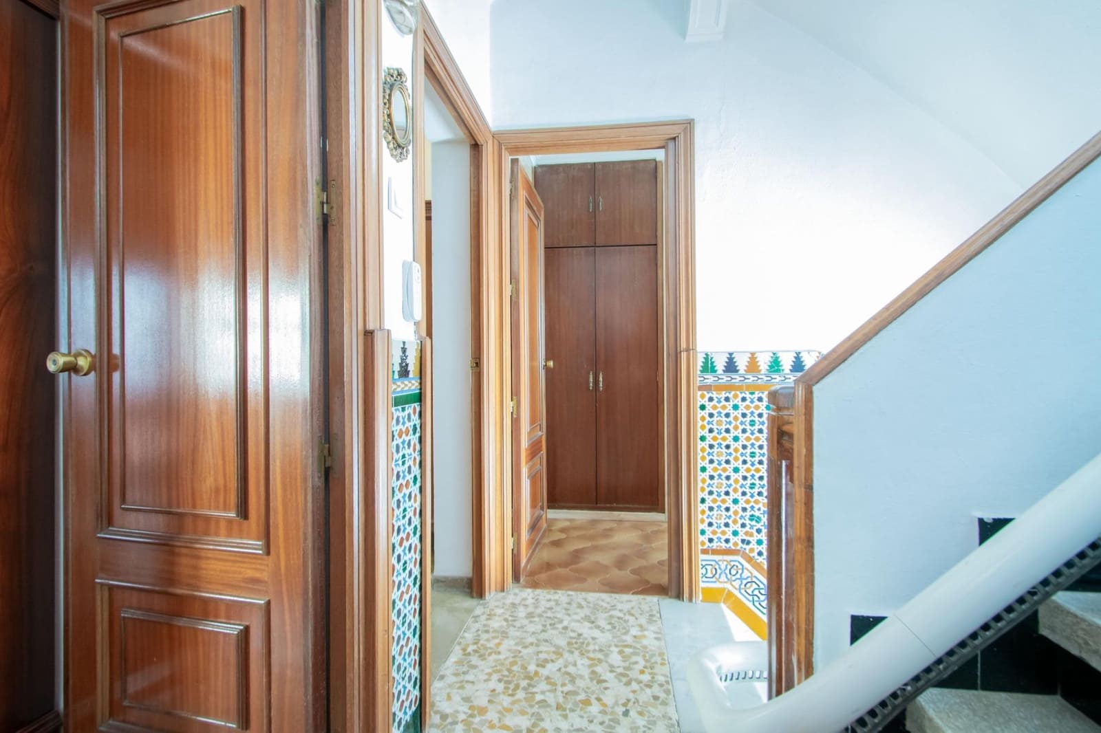 6 bedroom Townhouse for sale in Seville city with garage - € 719,900 (Ref: 10119991)