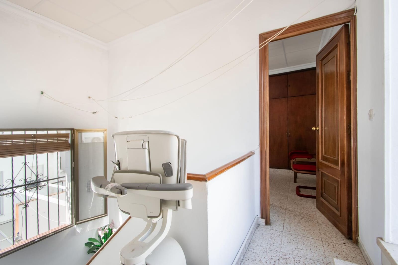 6 bedroom Townhouse for sale in Seville city with garage - € 719,900 (Ref: 10119991)