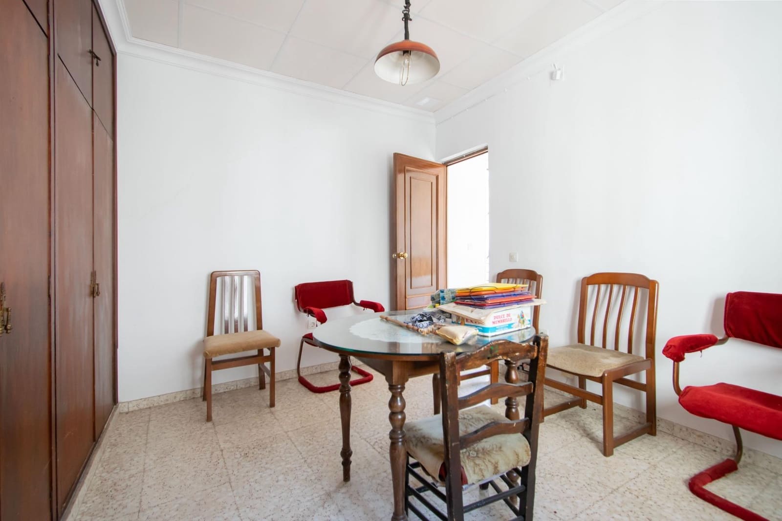 6 bedroom Townhouse for sale in Seville city with garage - € 719,900 (Ref: 10119991)