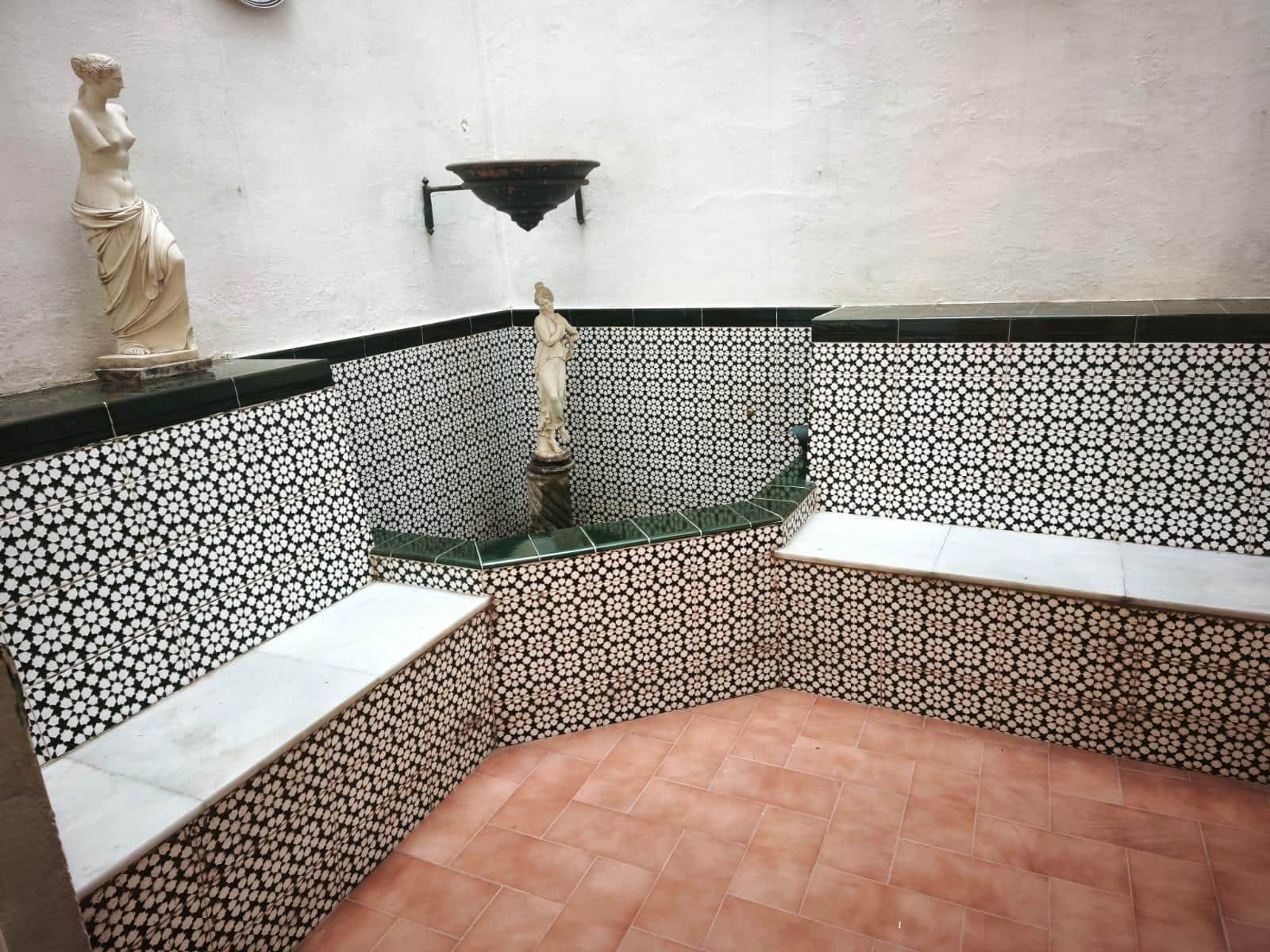 1 soveværelse Lejlighed til leje i Sevilla by med garage - € 1.300 (Ref: 10129646)