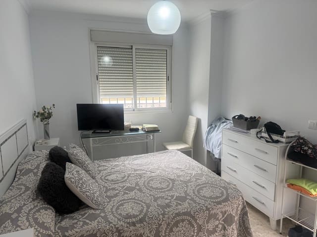 3 bedroom Flat for sale in Seville city - € 145,000 (Ref: 10129652)