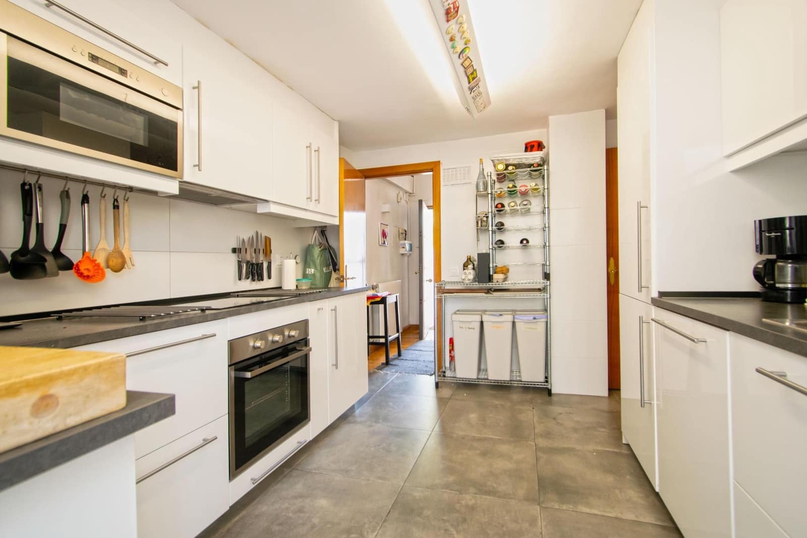 Pareado de 4 habitaciones en Tomares en venta con piscina garaje - 390.000 € (Ref: 10129653)