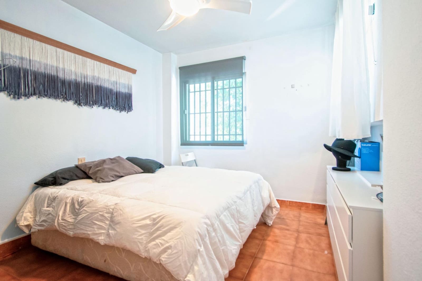 Pareado de 4 habitaciones en Tomares en venta con piscina garaje - 390.000 € (Ref: 10129653)