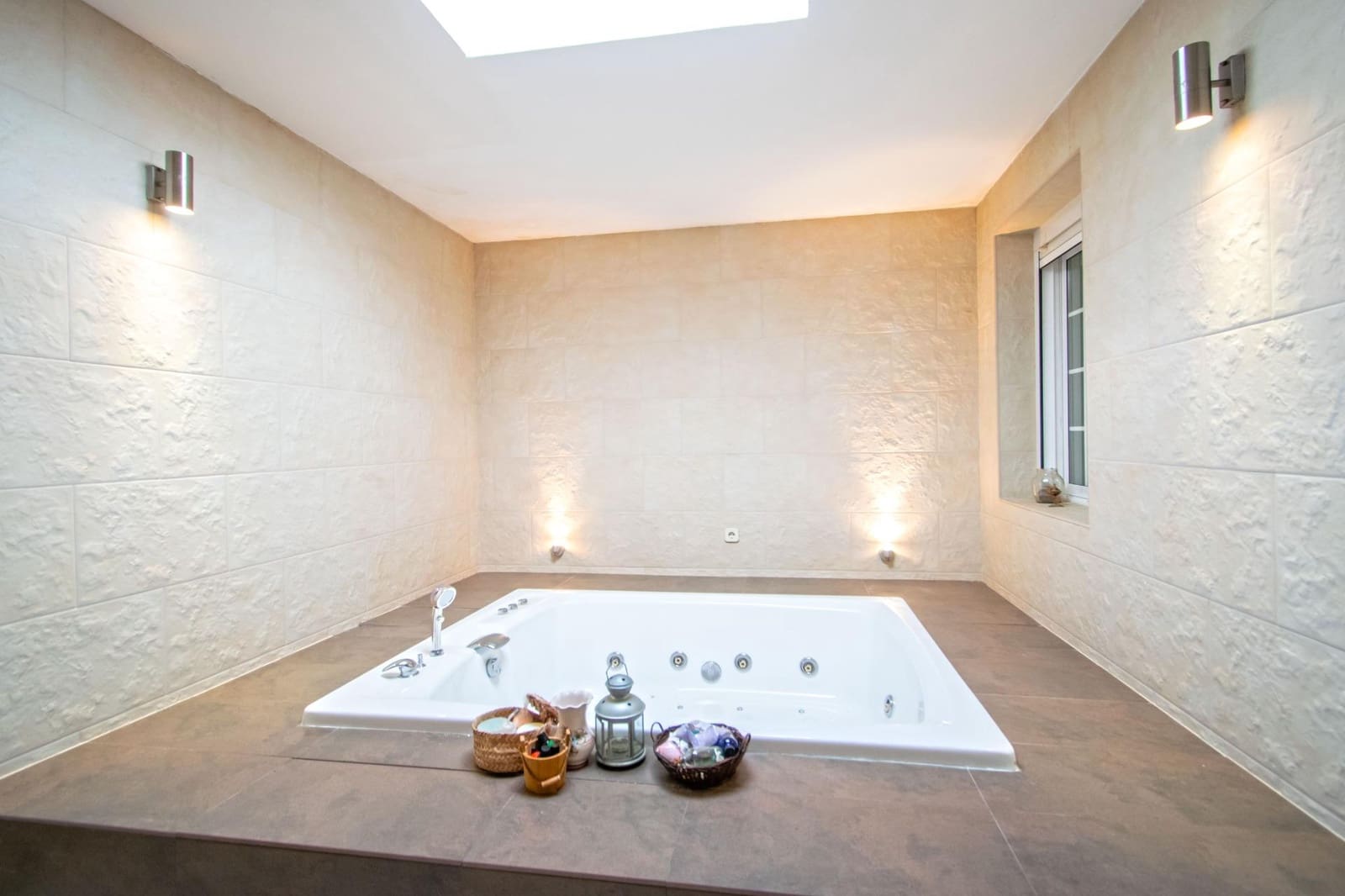 4 Zimmer Reihenhaus zu verkaufen in Sevilla Stadt - 370.000 € (Ref: 10132091)