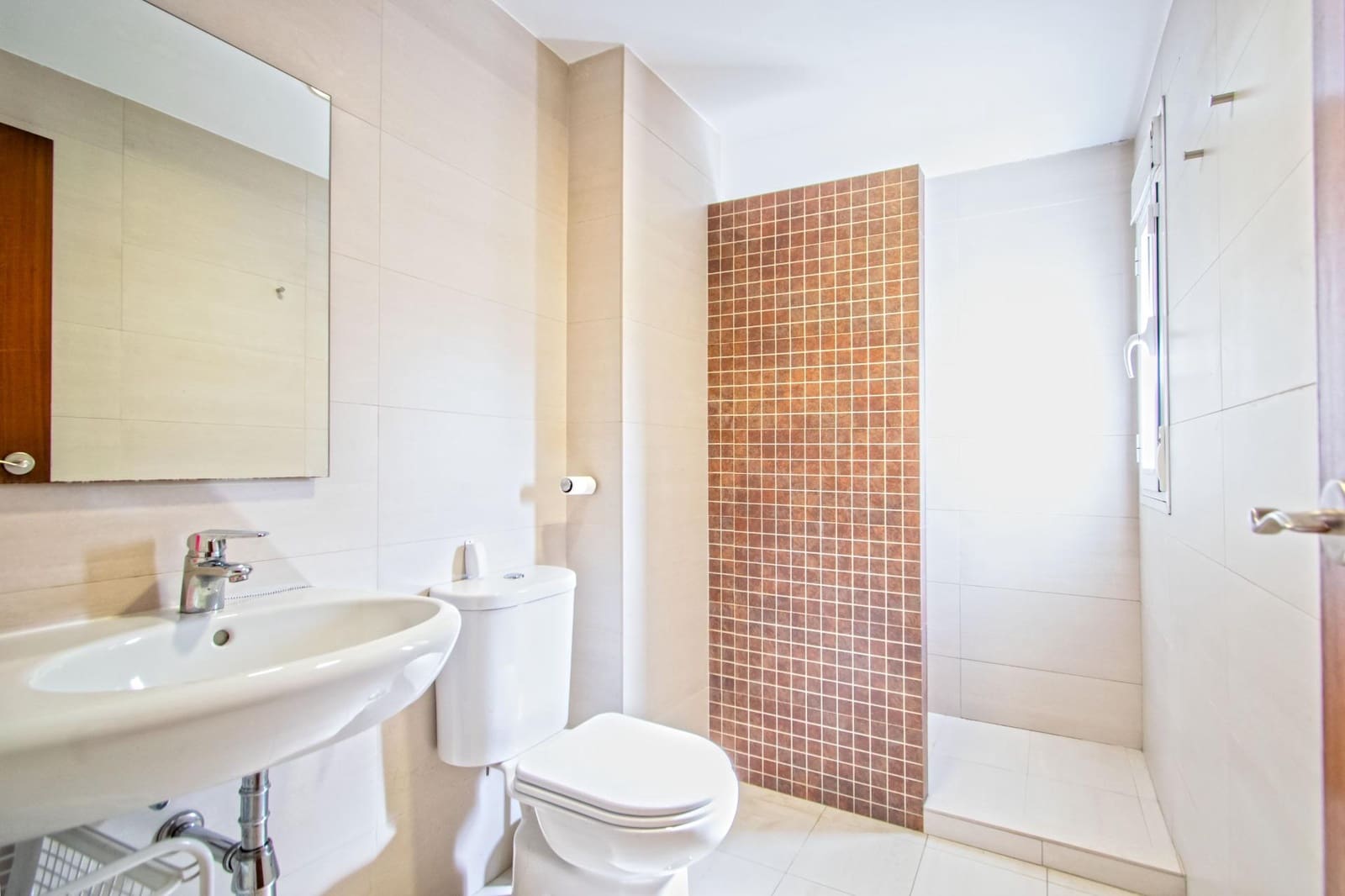 4 Zimmer Reihenhaus zu verkaufen in Sevilla Stadt - 370.000 € (Ref: 10132091)