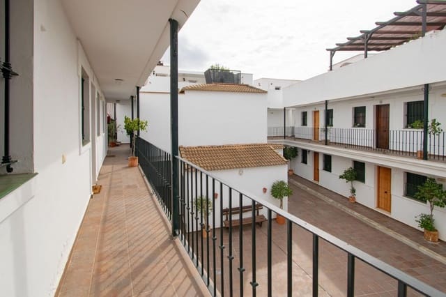 Apartamento de 1 habitación en Sanlúcar la Mayor en venta con garaje - 105.000 € (Ref: 10132092)