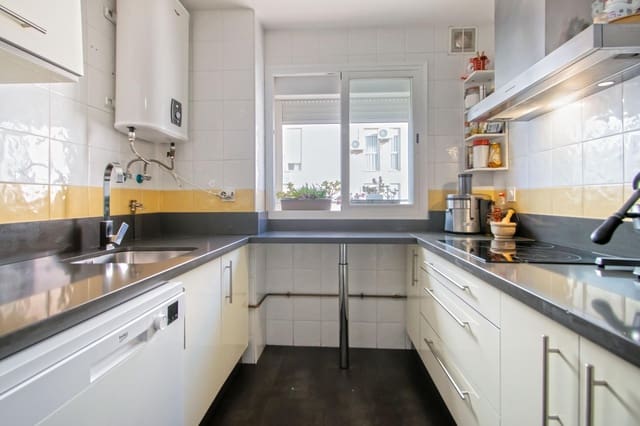 4 quarto Apartamento para venda em Tomares com garagem - 267 000 € (Ref: 10132093)