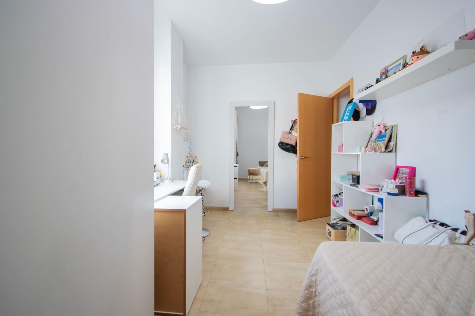 4 bedroom Flat for sale in Tomares with garage - € 267,000 (Ref: 10132093)