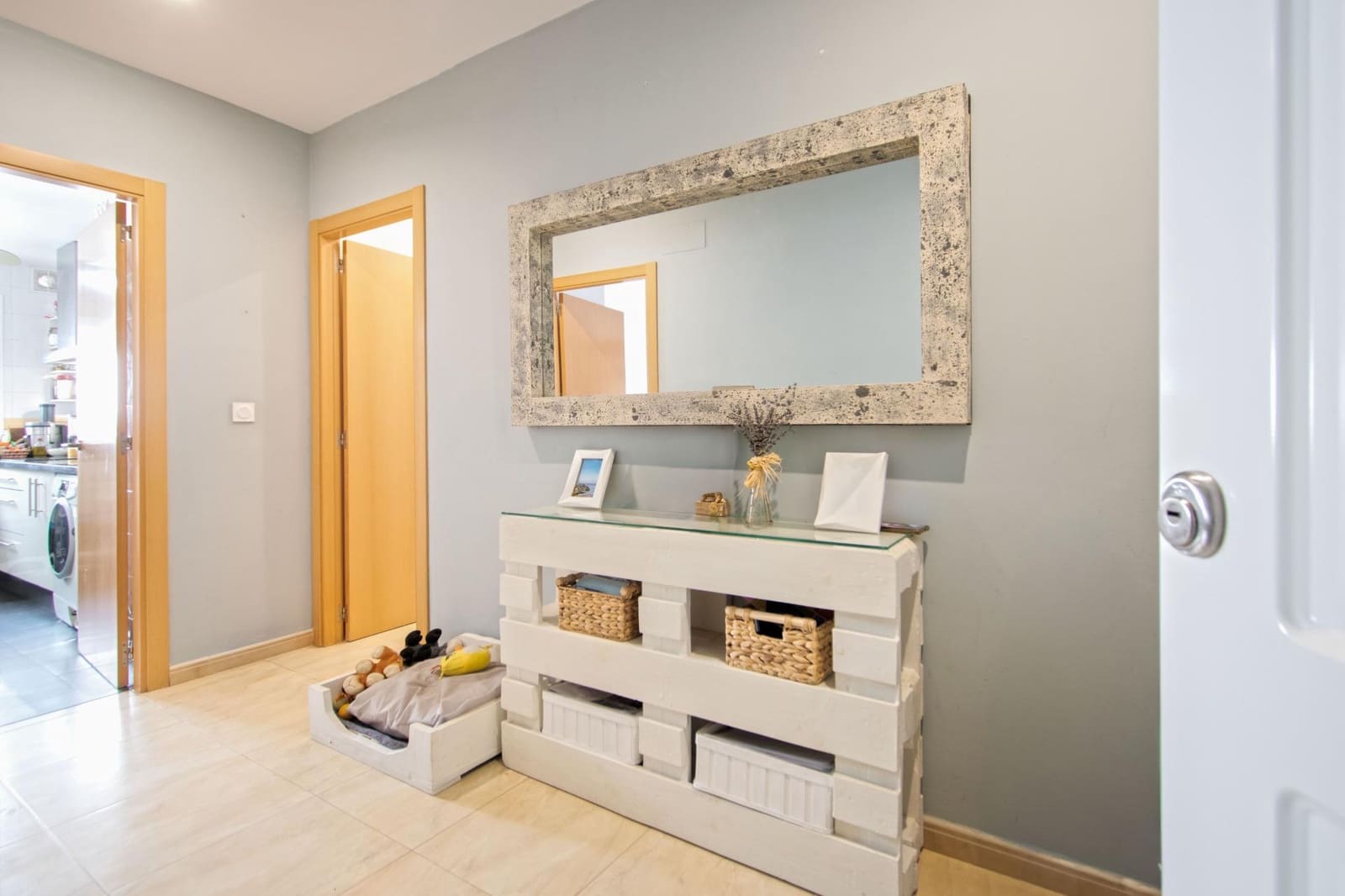 4 bedroom Flat for sale in Tomares with garage - € 267,000 (Ref: 10132093)