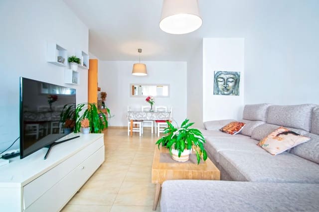 4 makuuhuone Asunto myytävänä paikassa Tomares mukana 
autotalli - 267 000 € (Ref: 10132093)