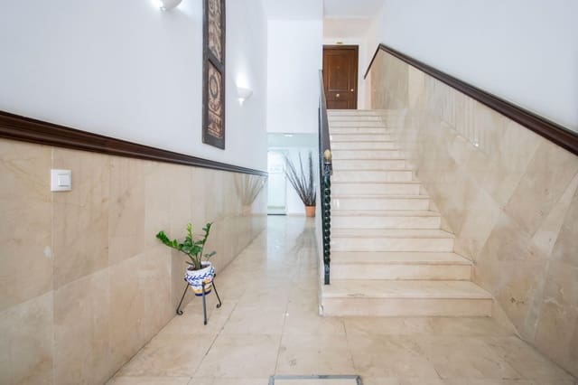 3 makuuhuone Asunto myytävänä paikassa Los Remedios, Sevilla kaupunki - 340 000 € (Ref: 10139806)