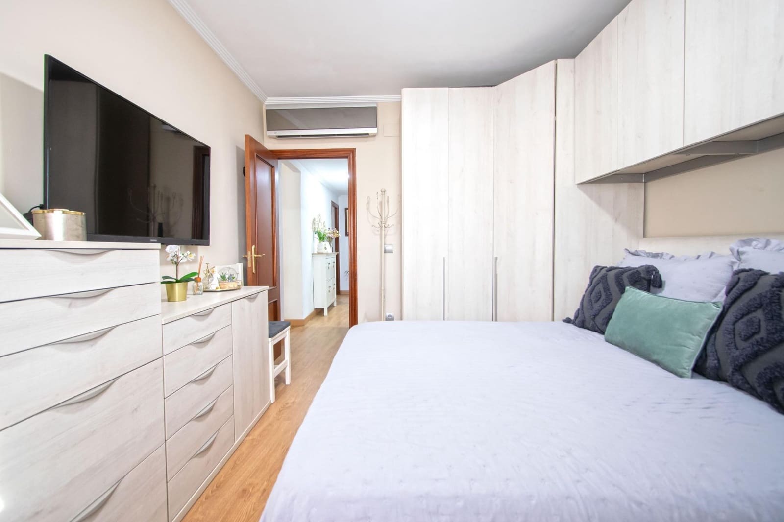 3 makuuhuone Asunto myytävänä paikassa Sevilla kaupunki - 160 000 € (Ref: 10142450)