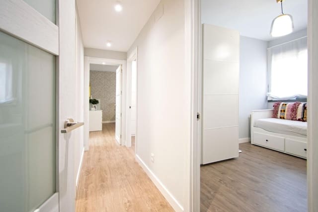Piso de 3 habitaciones en Sevilla ciudad en venta con garaje - 251.000 € (Ref: 10142452)