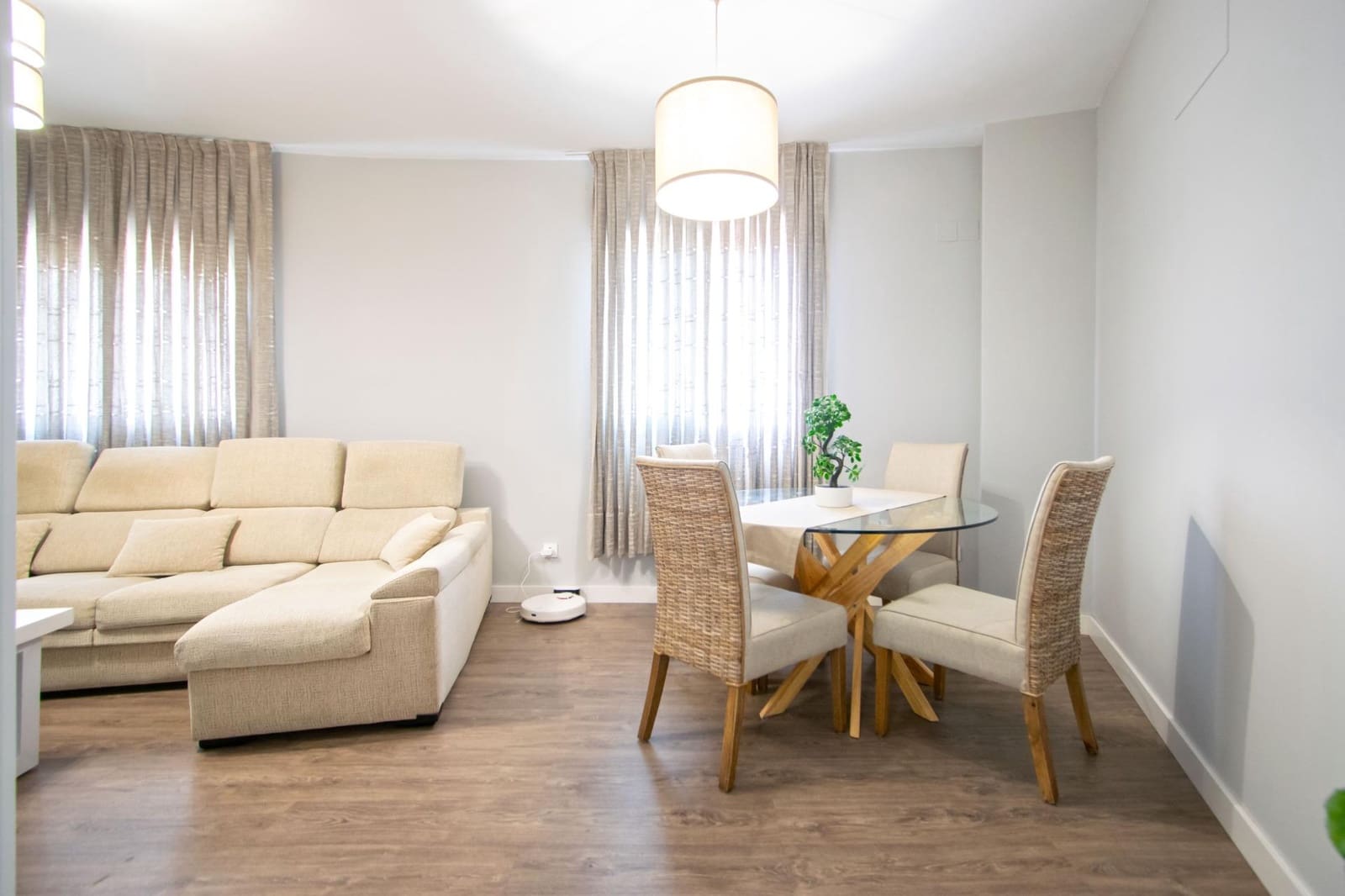 Piso de 3 habitaciones en Sevilla ciudad en venta con garaje - 251.000 € (Ref: 10142452)