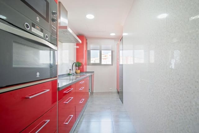 Piso de 3 habitaciones en Sevilla ciudad en venta con garaje - 251.000 € (Ref: 10142452)