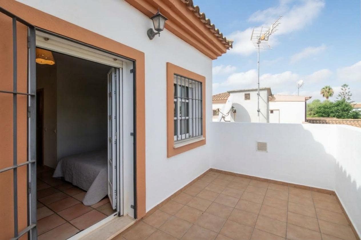 4 soverom Villa til salgs i Espartinas med svømmebasseng garasje - € 379 000 (Ref: 10147225)