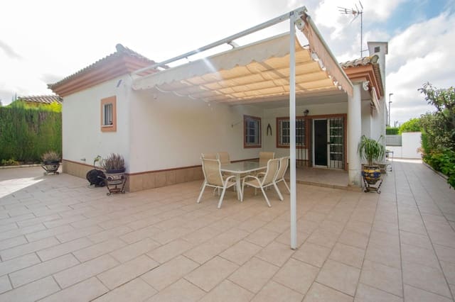 4 soverom Villa til salgs i Espartinas med svømmebasseng garasje - € 379 000 (Ref: 10147225)