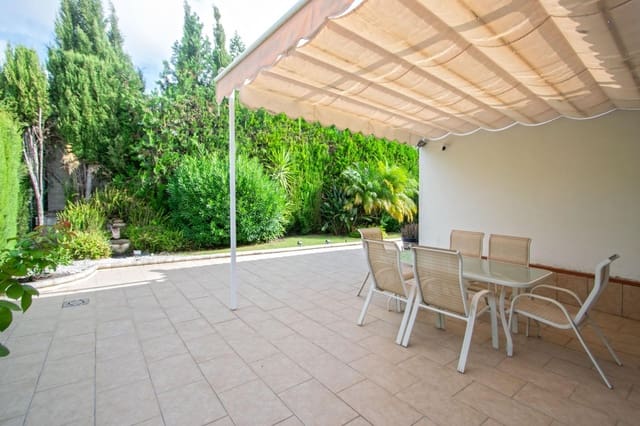 4 soverom Villa til salgs i Espartinas med svømmebasseng garasje - € 379 000 (Ref: 10147225)
