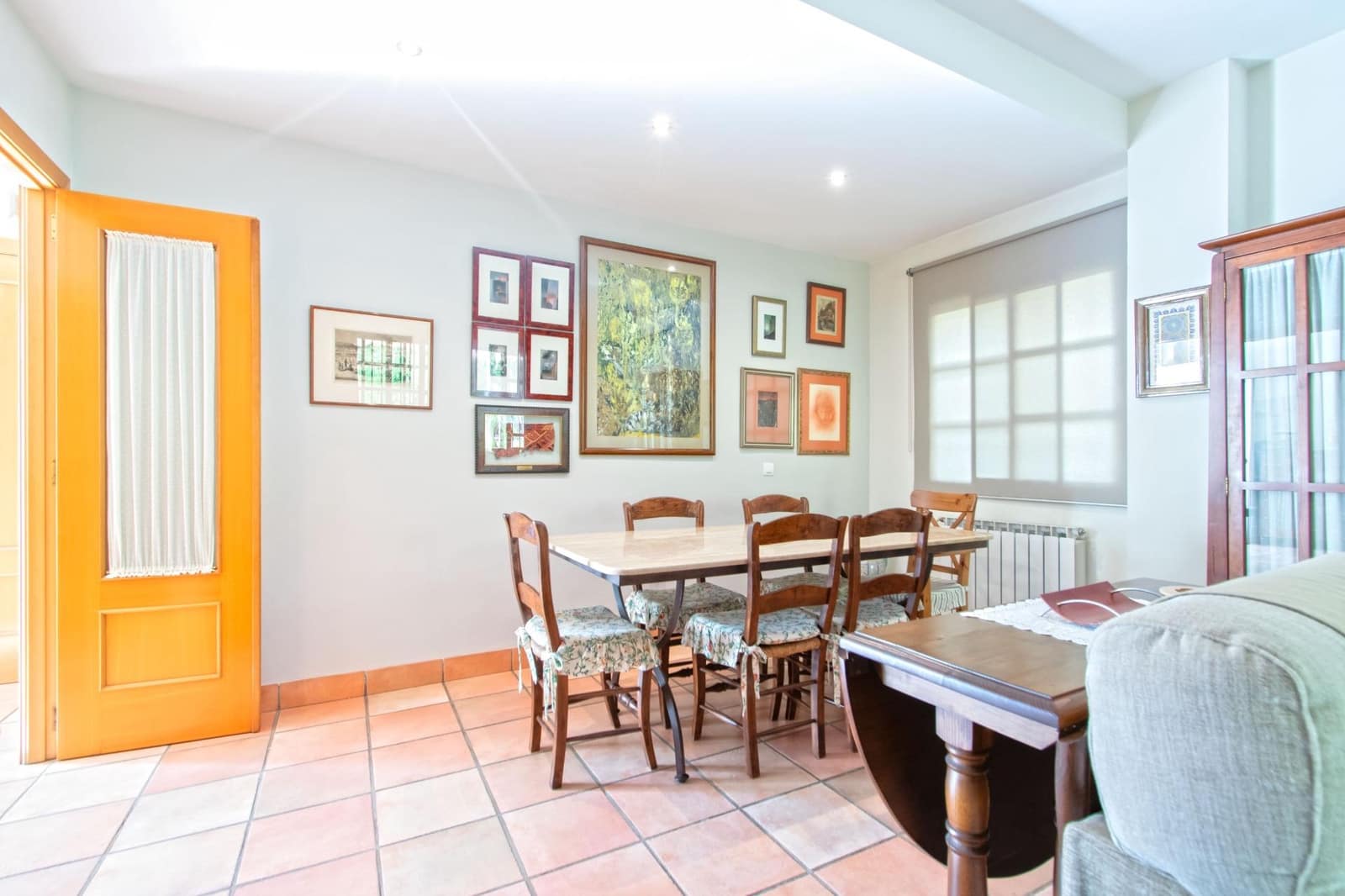 4 soverom Villa til salgs i Espartinas med svømmebasseng garasje - € 379 000 (Ref: 10147225)