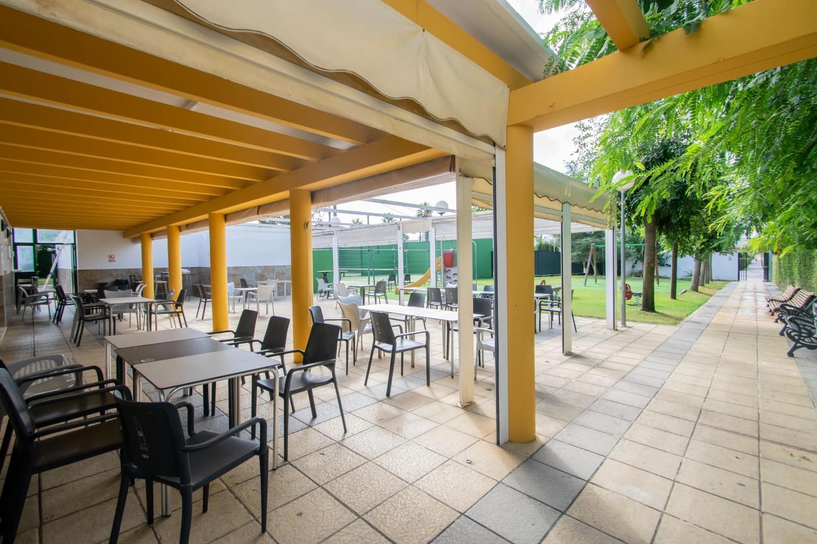 4 soverom Villa til salgs i Espartinas med svømmebasseng garasje - € 379 000 (Ref: 10147225)